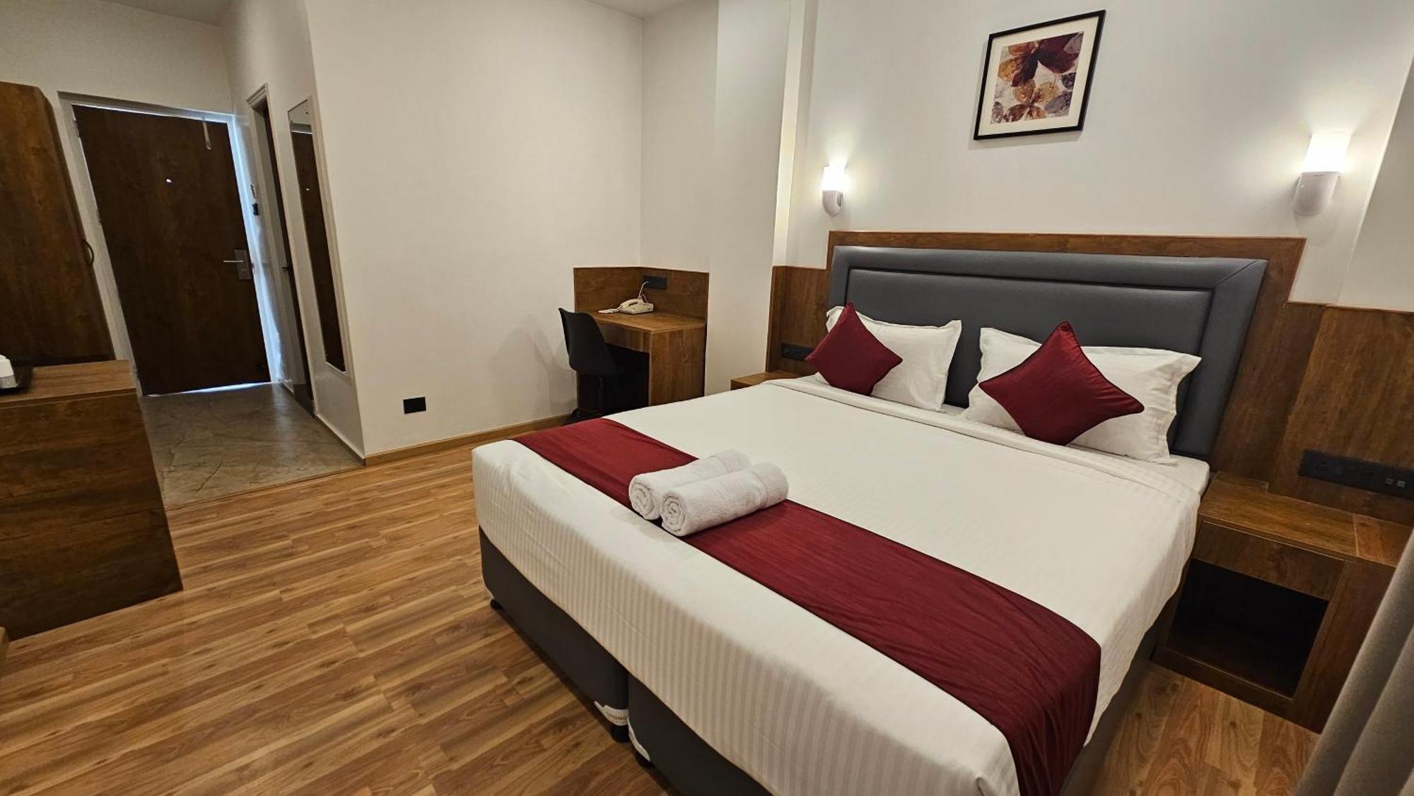 Indiana Hills Hotel Shillong Ngoại thất bức ảnh